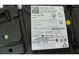 Блок управления двигателем Блок управления 654920740B Skoda Scala