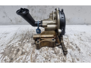 Масляный насос 03L115105C Audi A3 S3 8P