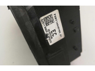 Блок предохранителей F2GT14A067EC Ford S-MAX