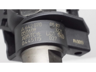 Vstřikovač 642070, 050608   Mercedes-Benz ML W164  pro naftový motor 3.0 642940 