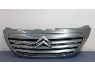 Передняя решётка