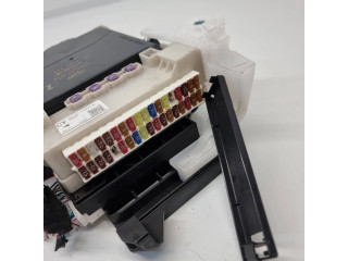   Pojistková skříňka 8273033Q30B   Lexus ES VII XZ10 2019