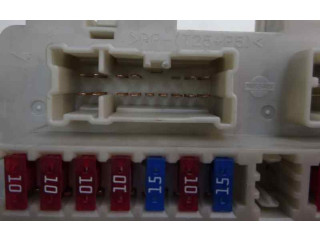 Pojistková skříňka Řídící jednotka BSM Nissan Navara 2007