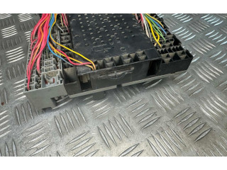 Блок предохранителей  8688153, 000001815990   Volvo S80    