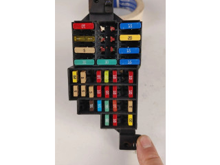 Блок предохранителей 240182574R, K9K   Dacia Duster II    