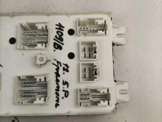 Блок управления P68154472AB Fiat Freemont