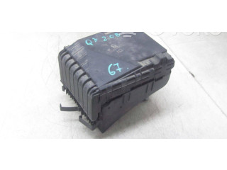 Блок предохранителей 1K0937132F Audi Q3 8U