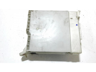 Блок предохранителей 8273030281 Lexus GS 300 350 430 450H