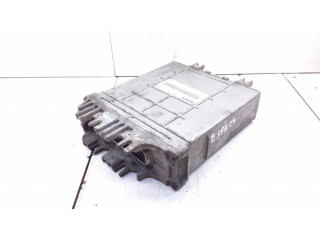 Řídící jednotka 8200059880, 0281010143   Renault Espace III 2002