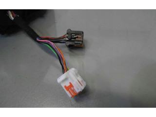 Зеркало (управляемое электричеством)    Peugeot 5008 II