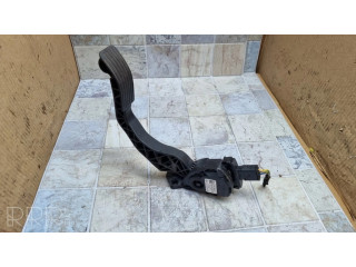 Педаль акселератора