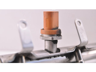 Топливная рампа 06J133317M Volkswagen Golf VI для двигателя CBFA