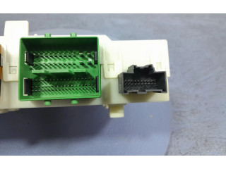 Блок предохранителей 6G9T-14C256-GF, 6G9T-14C256-GF Volvo S80