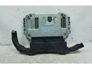 Блок управления двигателем Блок управления 0261s05818   Fiat 500X