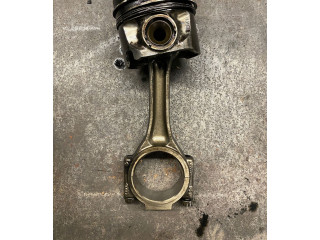  Поршень с шатуном  CFG, CFG  Skoda Superb B6 (3T)  