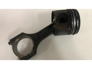 Píst 0840BB BMW 3 E92 E93 pro naftový motor 2.0