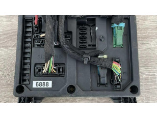 Блок предохранителей 7M3962258R Ford Galaxy