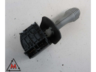 Ручка стеклоочистителей 7701046628, 61570020   Renault Twingo I