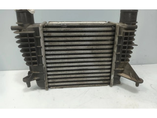 Интеркулер 8200471885B Renault Clio III