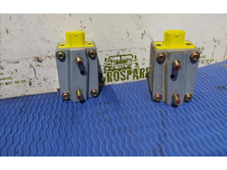 Блок предохранителей MR461646   Mitsubishi Montero    