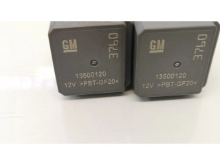 Блок предохранителей 13275884, MJ Opel Insignia A