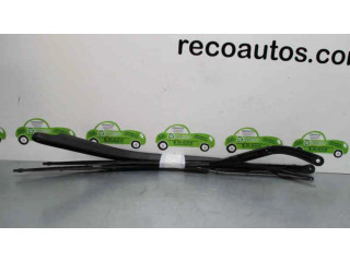 Ножка стеклоочистителей лобового стекла