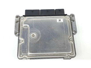 Блок управления двигателя 237106319R Dacia Lodgy