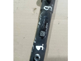 Топливная рампа 30757146, 006065L2   Volvo V70  