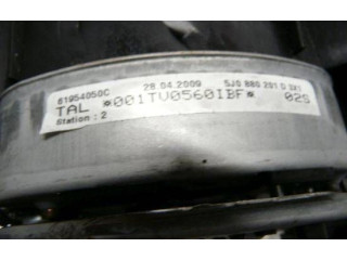 Подушка безопасности водителя 61954050C, 001TU05601BF Skoda Fabia Mk2 (5J)