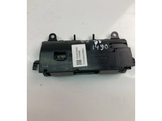 Дисплей    P31674023   Volvo XC90