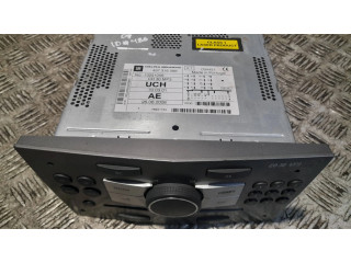 Радио/ проигрыватель CD/DVD / навигация