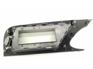 Другая деталь салона