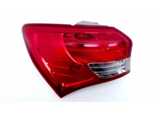 Задний фонарь в крышке