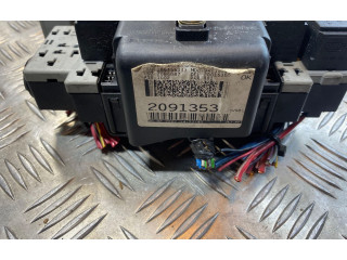 Блок предохранителей  8688153, 02W062   Volvo S80    