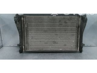 Интеркулер 5Q0145803S, 5Q0145803AA Volkswagen Golf VII