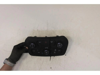 Блок управления климат-контролем    Jeep Renegade