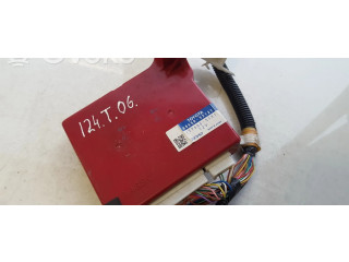 Блок управления 8865053121 Lexus IS 220D-250-350