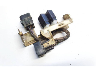 Блок предохранителей 521f011c, 521F011C Mitsubishi Pajero Sport I