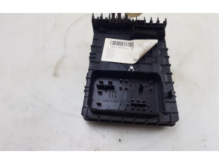 Блок предохранителей  1K0937125C, 1K0937125D   Volkswagen Caddy    