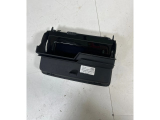 Дисплей    8UO857273   Audi Q3 8U