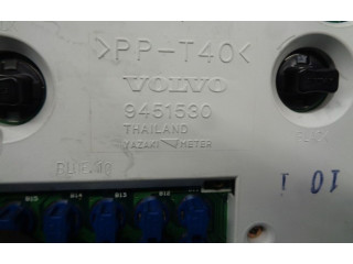 Přístrojová deska Volvo S70 V70 V70 XC 1998 9472519, 9168144