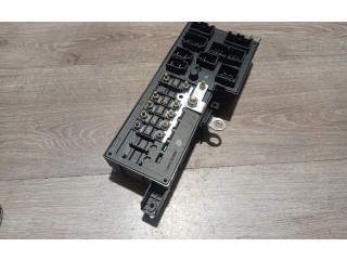 Блок предохранителей 518717004, 8637841   Volvo V70    