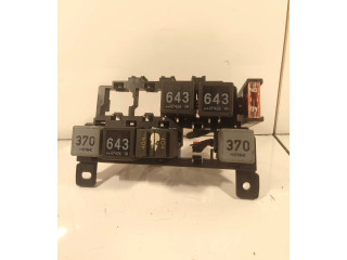 Pojistková skříňka 8a0937530 Audi A6 S6 C6 4F 2007