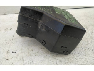 Блок предохранителей Mitsubishi Carisma