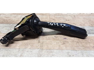 Ручка поворотов/ фонарей 1K0953513A, 01103501 Skoda Octavia Mk2 (1Z)