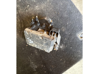 Блок АБС 9467582   Volvo  V70  2000 - 2004 года