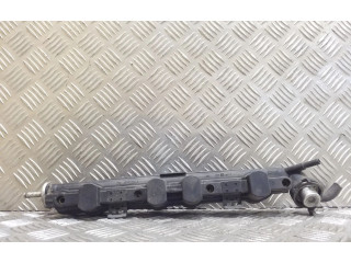 Топливная рампа 0280151026, 037133313J   Volkswagen PASSAT B4  