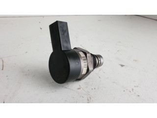 Топливная рампа 0281002949, 15643987   BMW 3 E92 E93 2.0  для двигателя N47D20