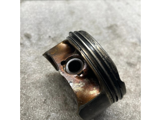  Поршень    Chevrolet Captiva для бензинового двигателя 2.4