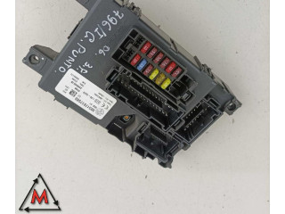   Pojistková skříňka 00517817580   Fiat Grande Punto 2005